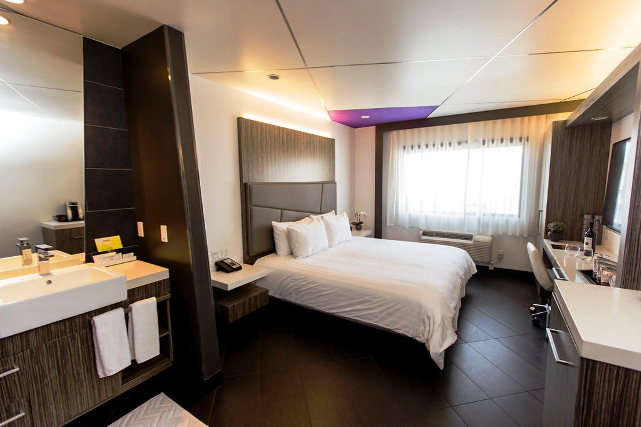 Hotel The Moment 3*